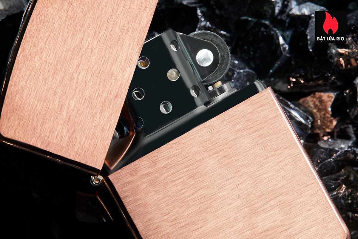 Bật Lửa Zippo 48107 Zippo Solid Copper Zippo Copper Case With Black