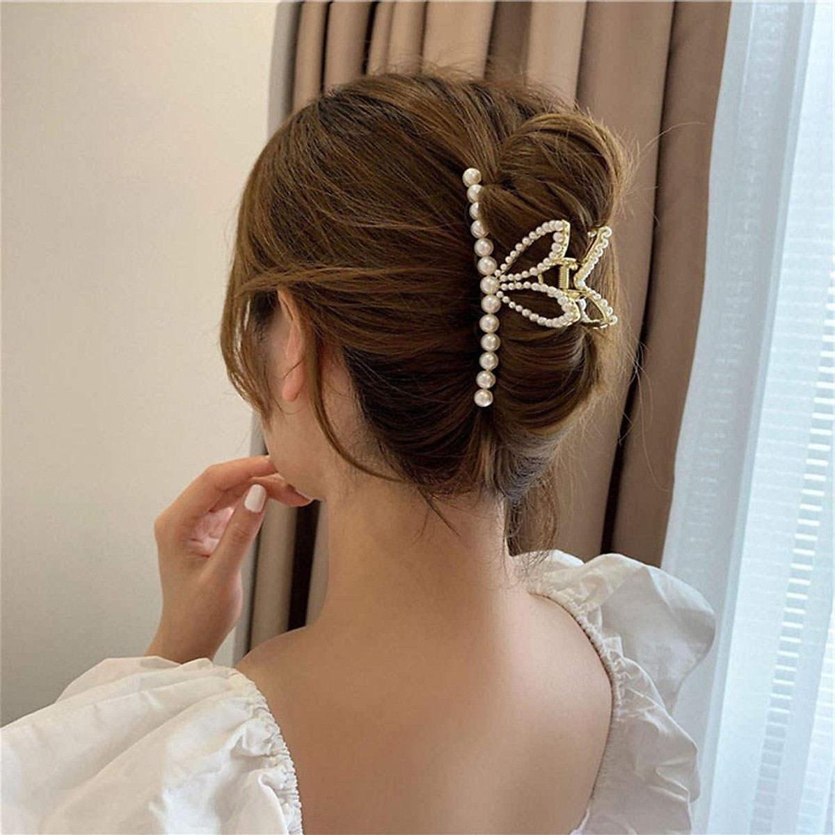 Mua Hair Claw Pearl Hair Clip For Women Girl Makeup Hair Accessories Mua Hair Claw Pearl Hair Clip For Women Girl Makeup Hair Accessories