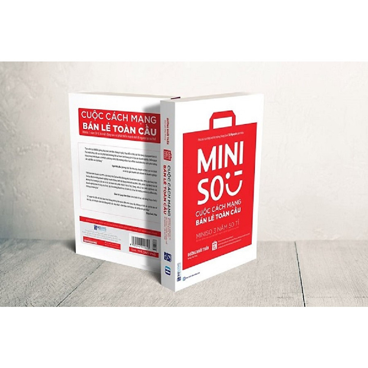 Miniso - cuộc cách mạng bán lẻ toàn cầu ( tặng BookMark)