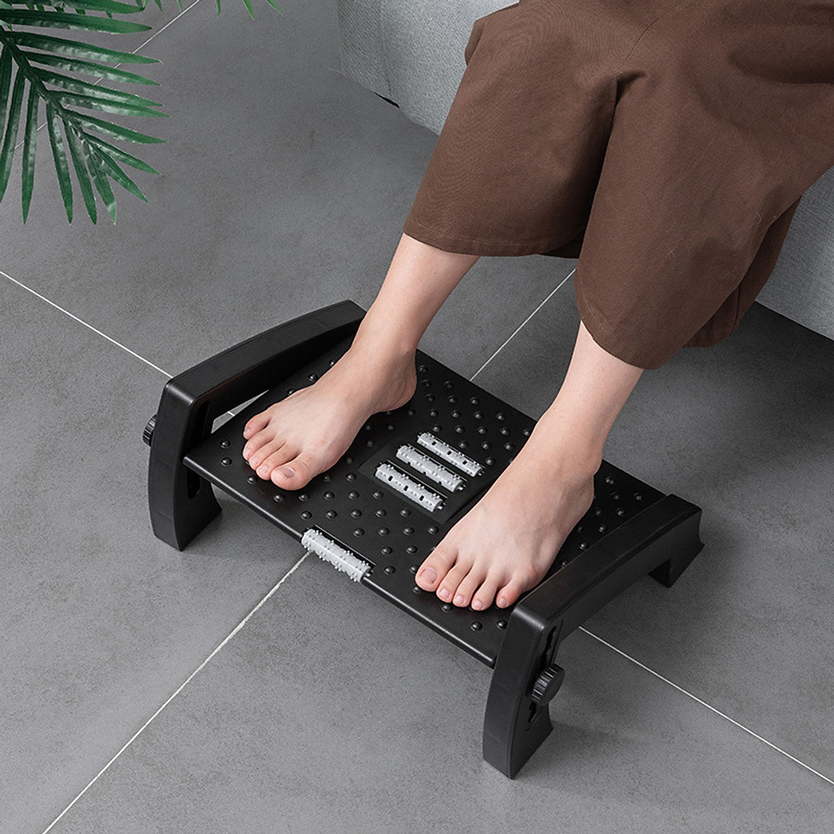 Ghế Gác Chân Văn Phòng Công Thái Học Ergonomic Footrest KUNBE Điều Chỉnh 6 Mức Chiều Cao Massage Chân Bản Cao Cấp
