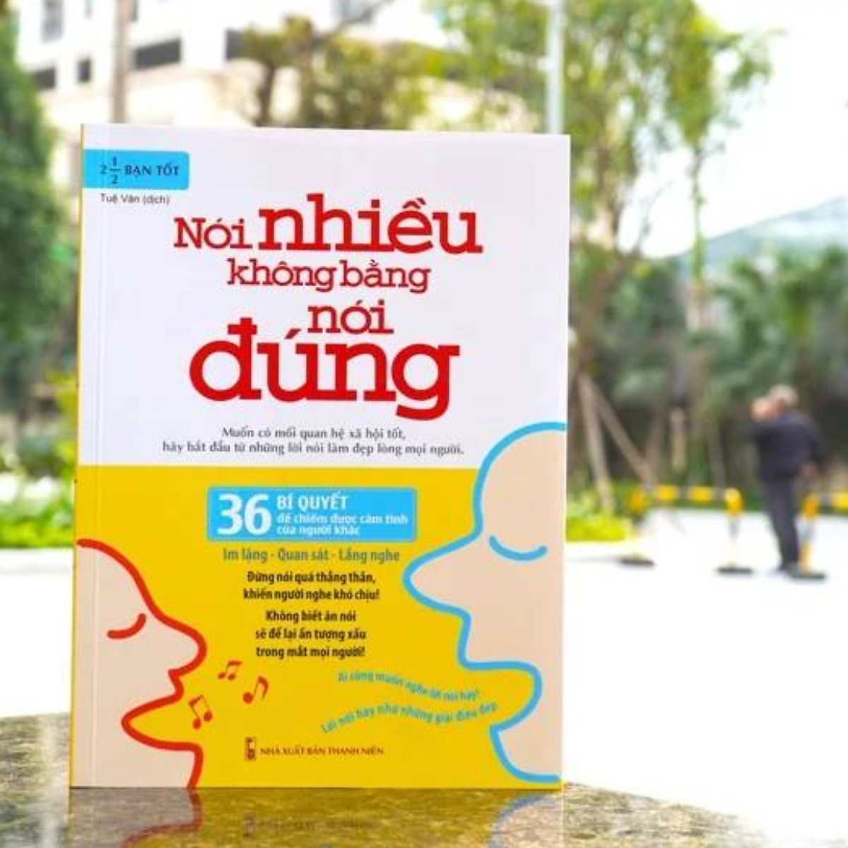 Combo 4 cuốn khéo ăn nói có được thiên hạ, nói nhiều không bằng nói đúng, nói thế nào để được chào đón và hài hước 1 chút thế giới khác đi