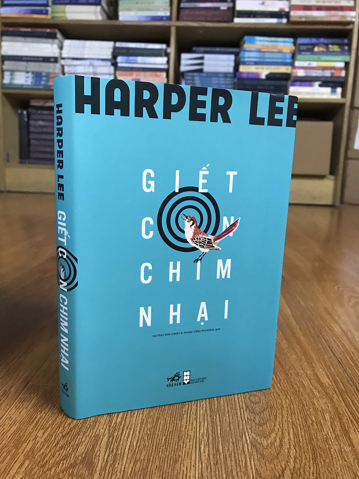 Giết Con Chim Nhại - Harper Lee (bìa cứng tặng kèm bookmark)