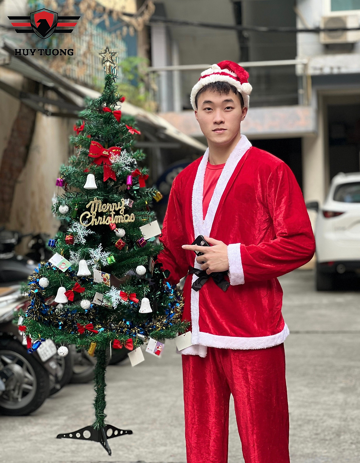 Cây thông Noel 1,6m trang trí cho mùa giáng sinh an lành tặng kèm phụ kiện đầy đủ - Cây thông Noel full phụ kiện