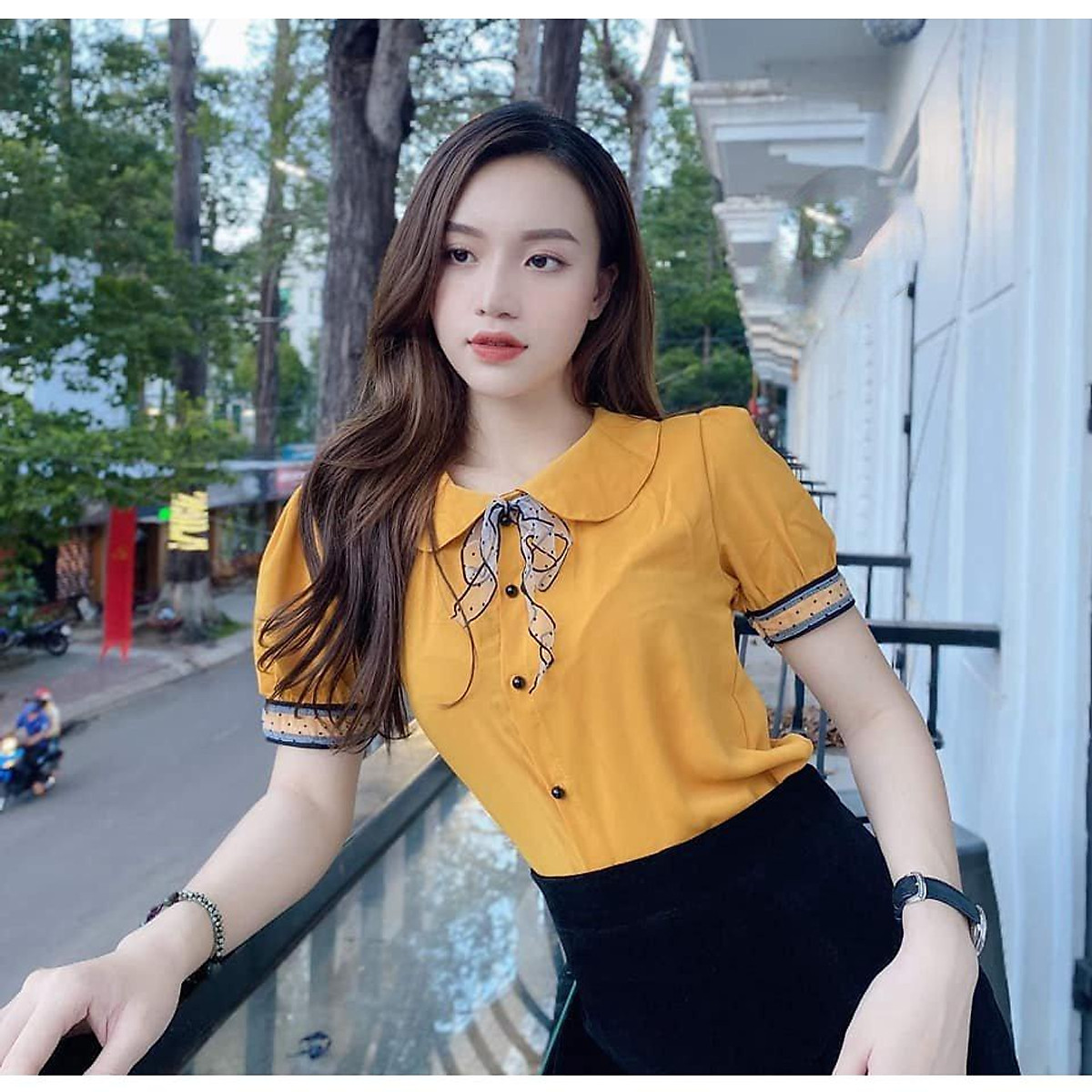 Áo sơ mi nữ công sở thời trang SURI mẫu mới tay ngắn,cổ lá thắt Áo Sơ Mi Nữ Công Sở Thời Trang Suri Mẫu Mới Tay Ngắn,Cổ Lá Thắt