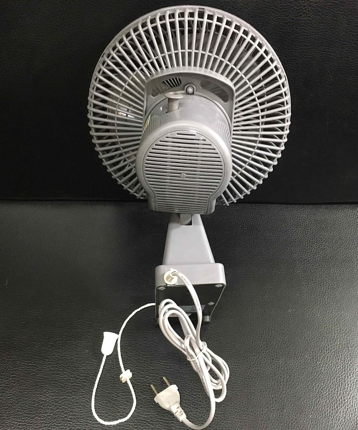 Quạt Treo Tường Tường Lồng Nhựa Lifan T-109 - Xám Trắng - Hàng chính hãng