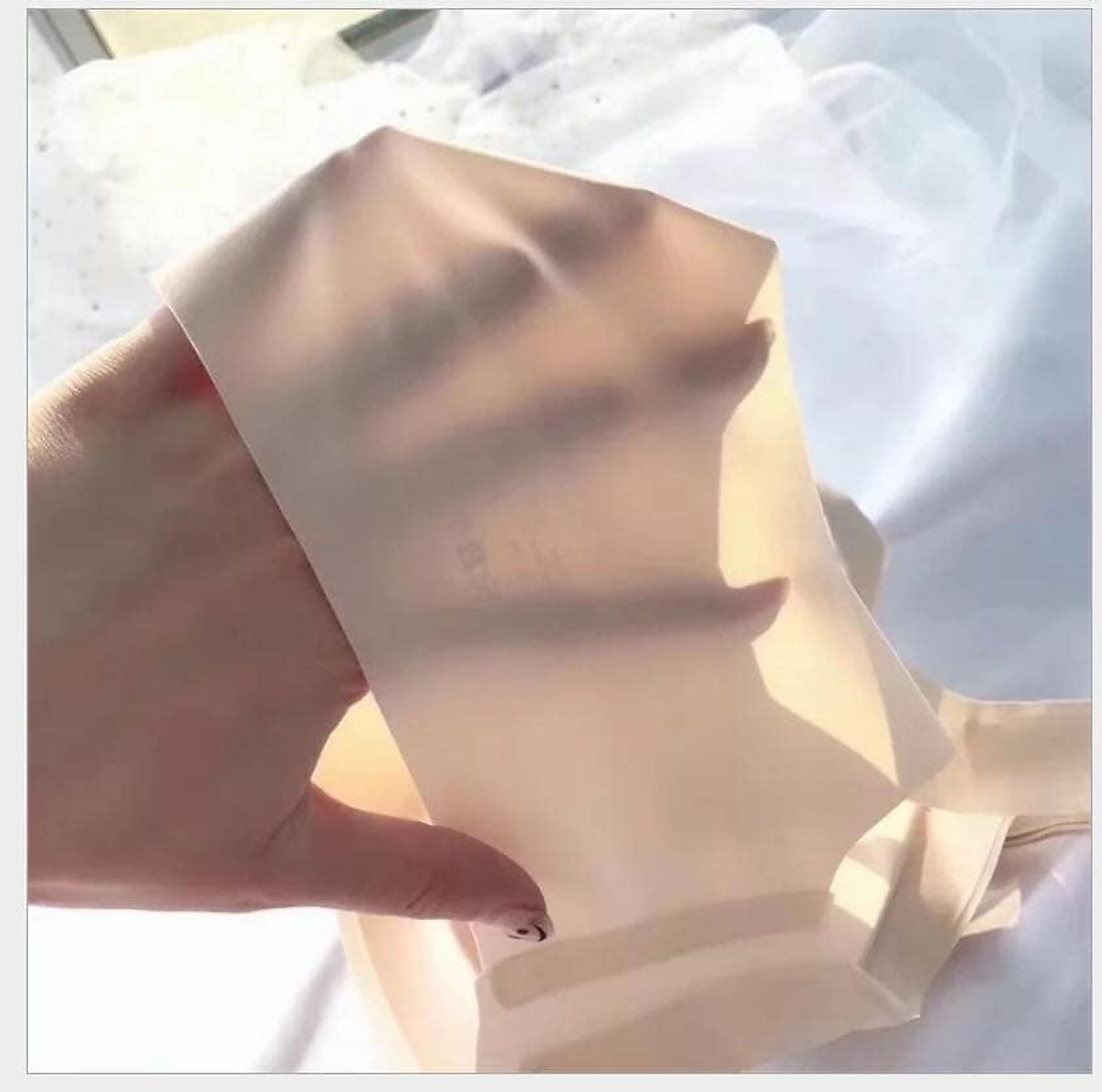 Áo lót bra nữ nâng ngực không đường may Triumph Sloggi Zero Feel Top 8249 mút Áo Lót Bra Nữ Nâng Ngực Không Đường May Triumph Sloggi Zero Feel Top 8249 Mút