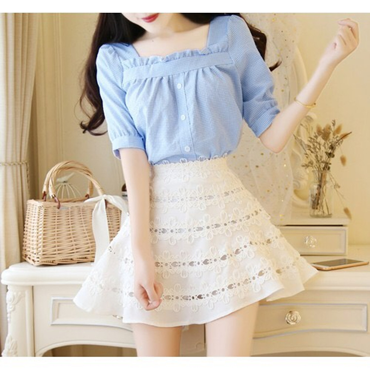 Áo kiểu nữ cổ vuông xinh xắn