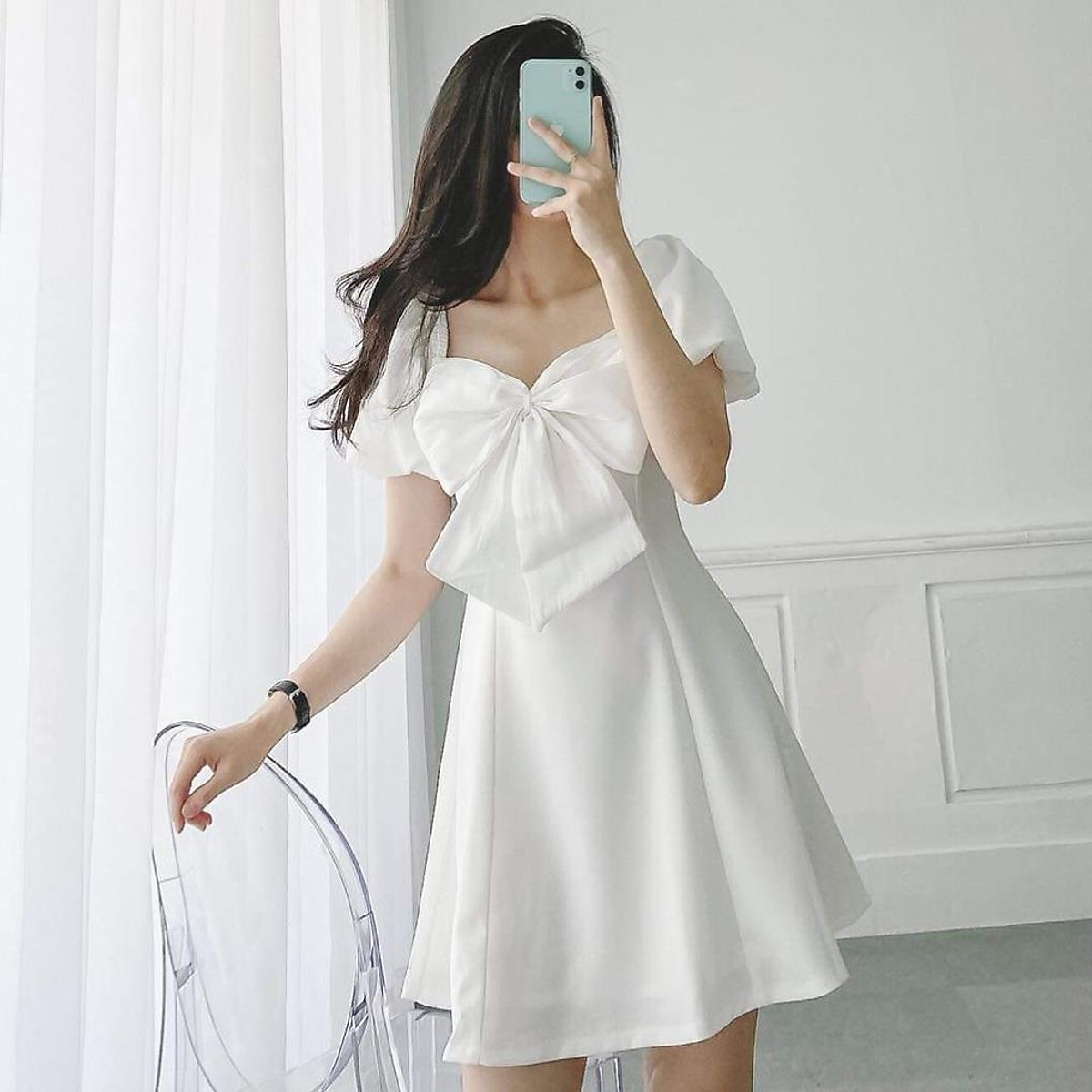 10 khuôn mẫu váy xòe White chắc chắn cần đem phía trong gầm tủ đồ gia dụng 2022