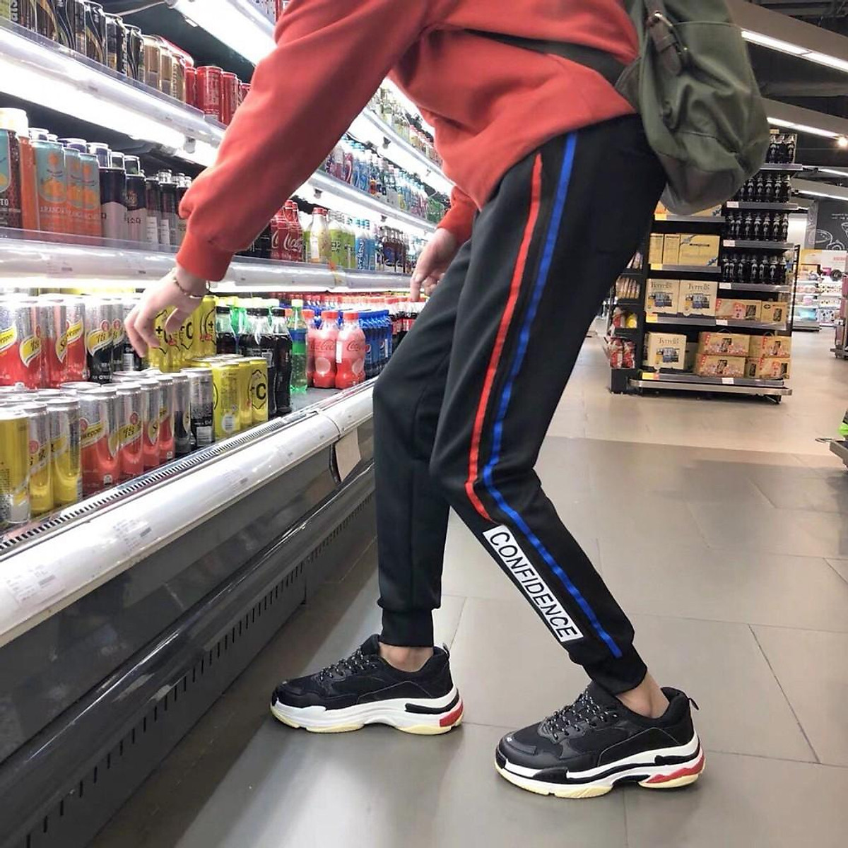 Quần Jogger CONFIDENCE 2 Sọc Màu