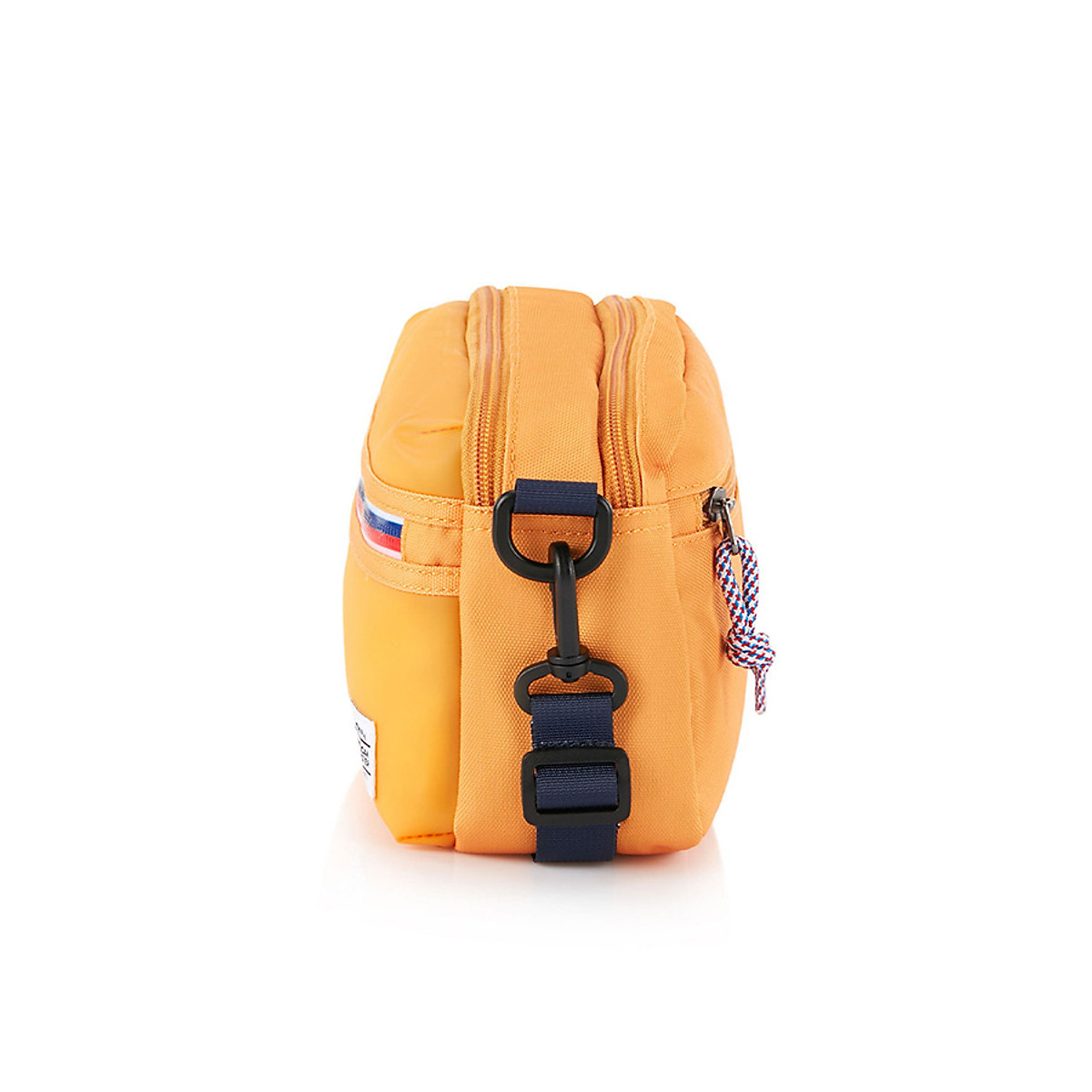 Túi đeo vai Blake AMERICAN TOURISTER - MỸ: Hai ngăn chính đa năng Ngăn trước dễ truy cập,Vải và khóa kéo chống thấm nước