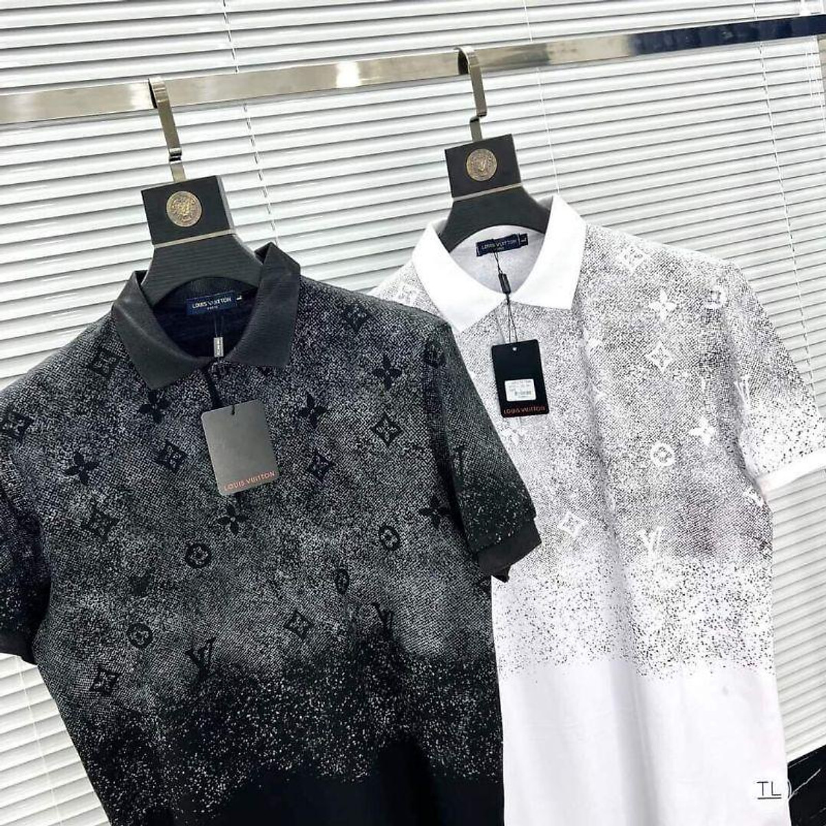FeeshipMax Áo thun nam Áo polo nam LV Cổ Đen Siêu Đẹp Chất thun co dãn 4C MixASale #37 FeeshipMax Áo thun nam Áo polo nam LV Cổ Đen Siêu Đẹp Chất thun co dãn 4C MixASale