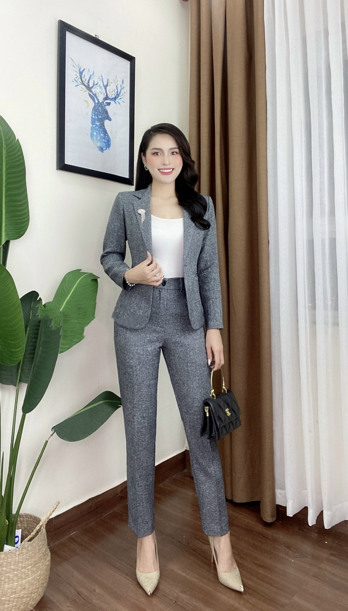 Diện Thời Trang Công Sở Vest Nữ Để Không Bao Giờ Lỗi Mốt
