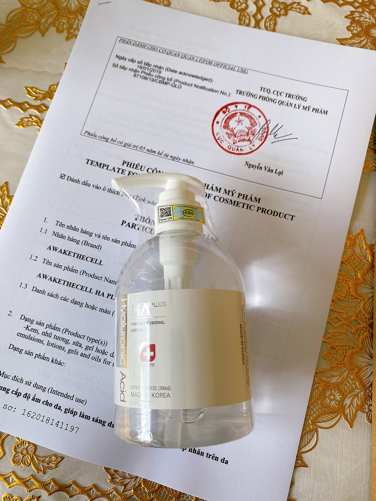 Serum HA Plus Dưỡng Ẩm Căng Bóng Giảm Nếp Nhăn Hyaluronic Acid AWAKETHECELL 300ml