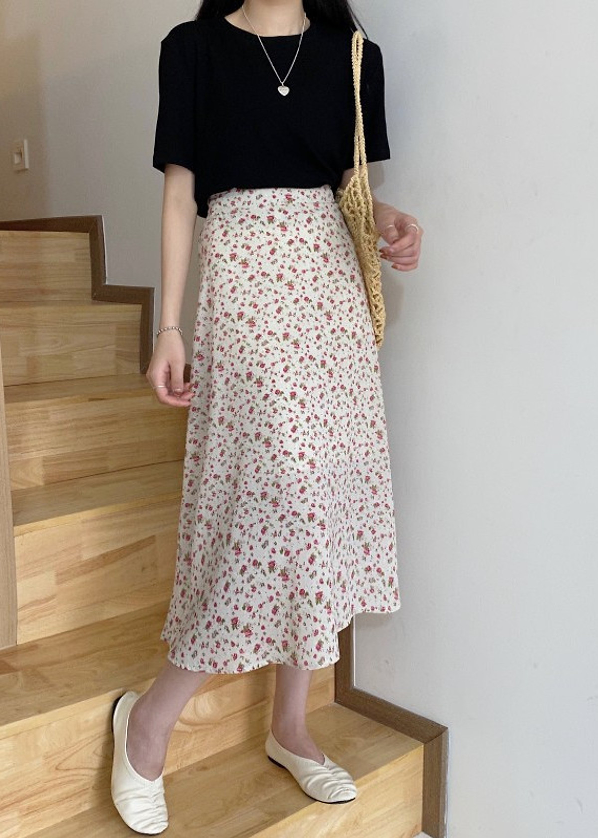 Chân váy hoa nhí 𝐕𝐈𝐍𝐓𝐀𝐆𝐄 dáng dài 2 lớp lưng chun phong cách  𝐔𝐥𝐳𝐳𝐚𝐧𝐠 Hàn Quốc -