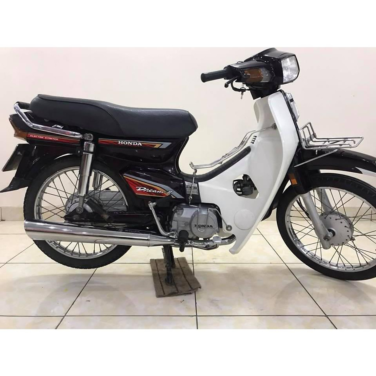 Honda Dream 100  Honda ex5 Vintage honda motorcycles Honda ex5 dream