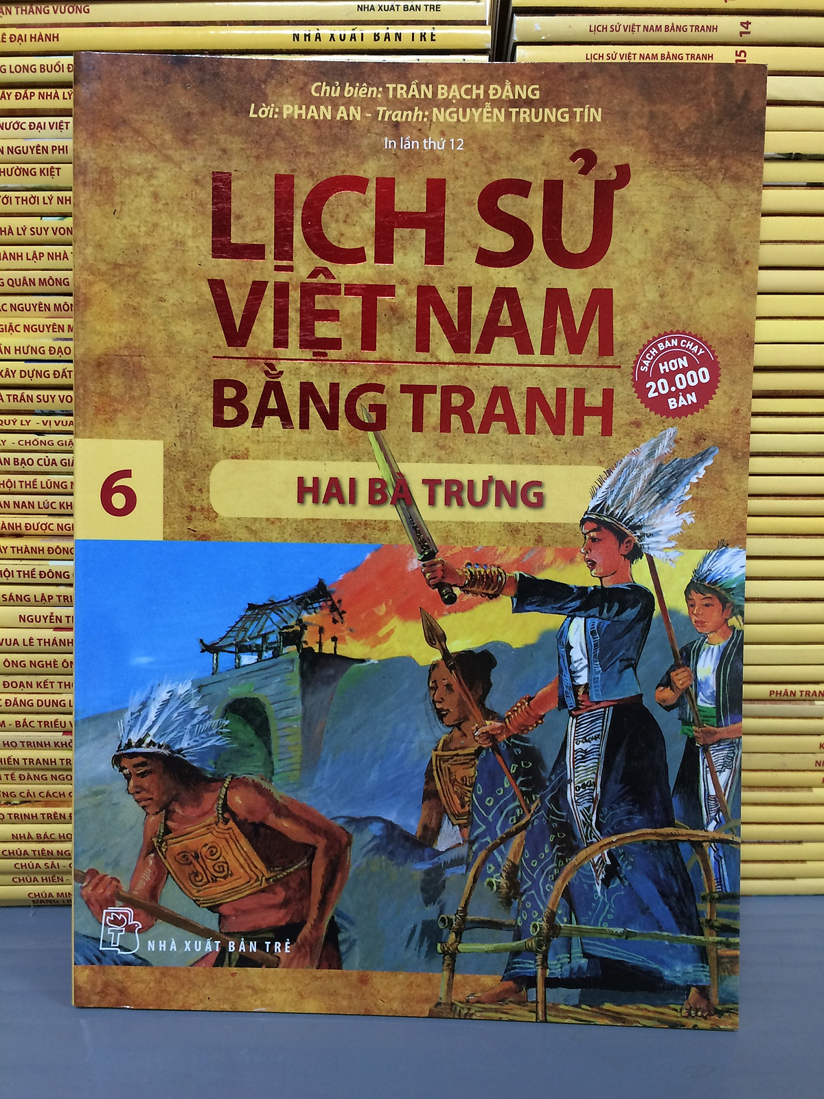 LỊCH SỬ VIỆT NAM BẰNG TRANH TẬP 6