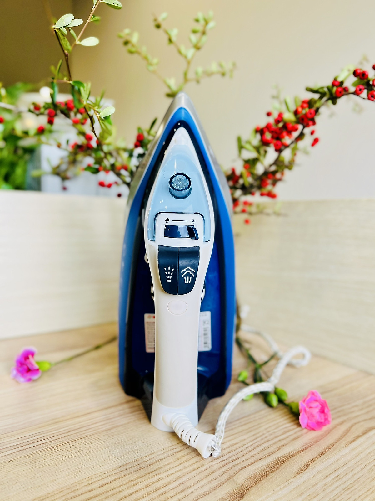 Bàn Ủi Hơi Nước Nagakawa NAG1505 (1200W) - Hàng Chính Hãng