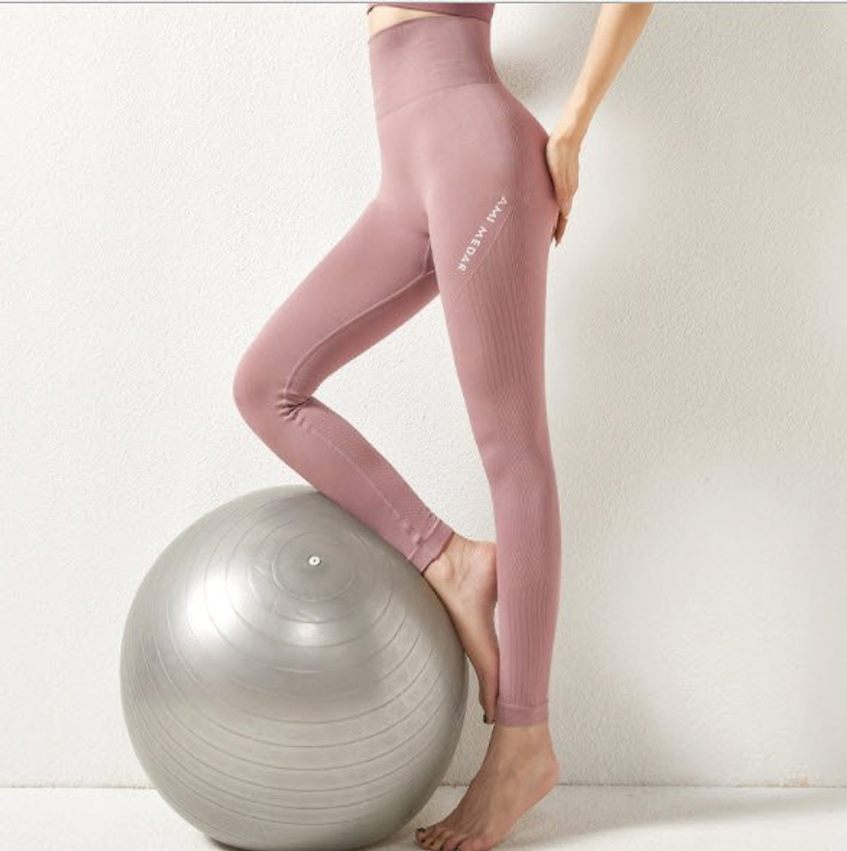 Quần legging nữ CLEACCO tập gym, quần yoga chất vải Dệt thoáng mát , co giãn 4 chiều