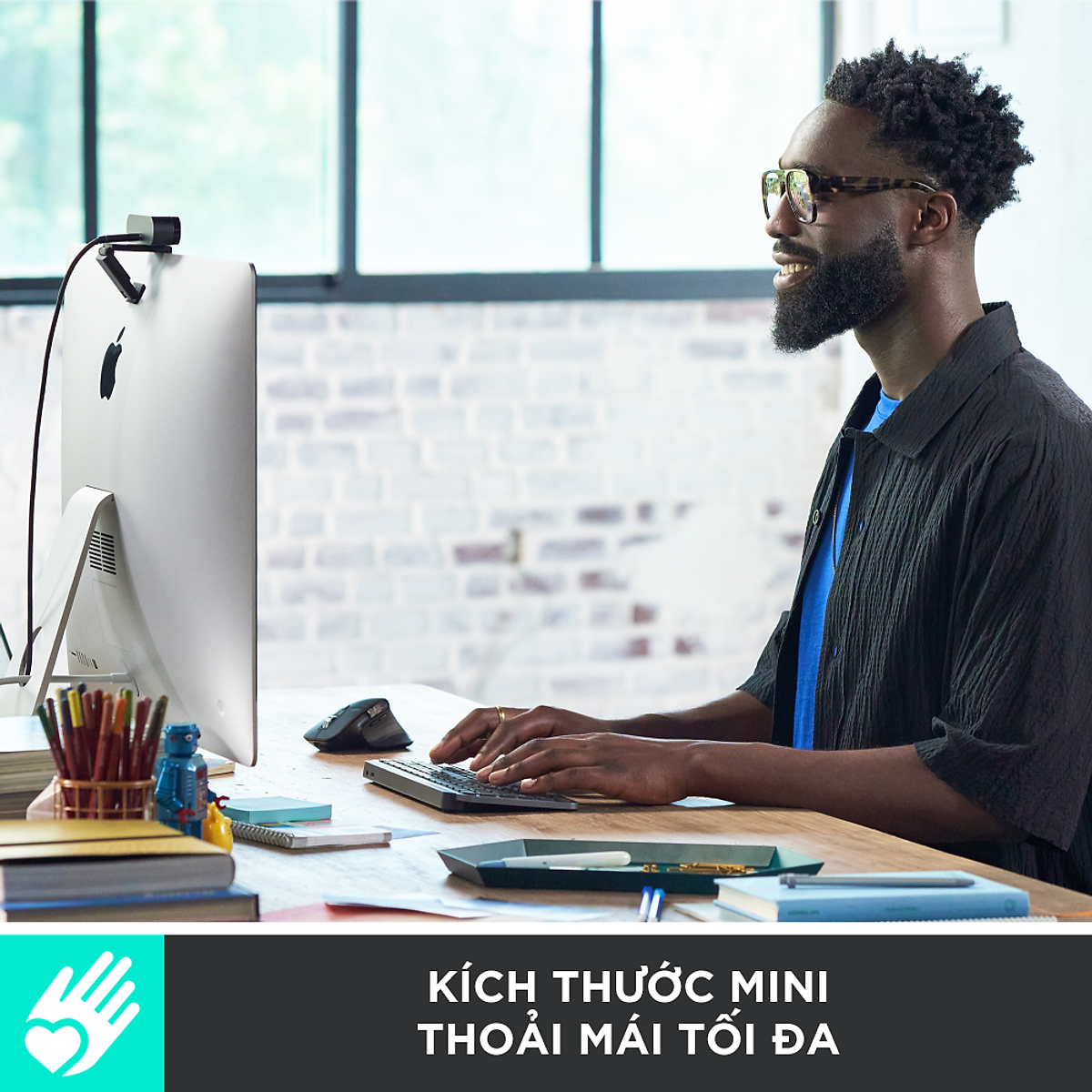 Bàn phím không dây Bluetooth Logitech MX Keys Mini - Nhỏ gọn, Sạc USB-C, Phím tắt thông minh, Có bản cho Mac - Hàng chính hãng