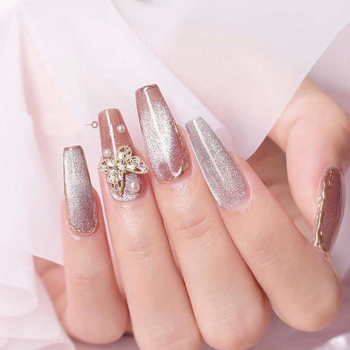 Tuyển chọn 200 mẫu nail mắt mèo bạc được yêu thích nhất