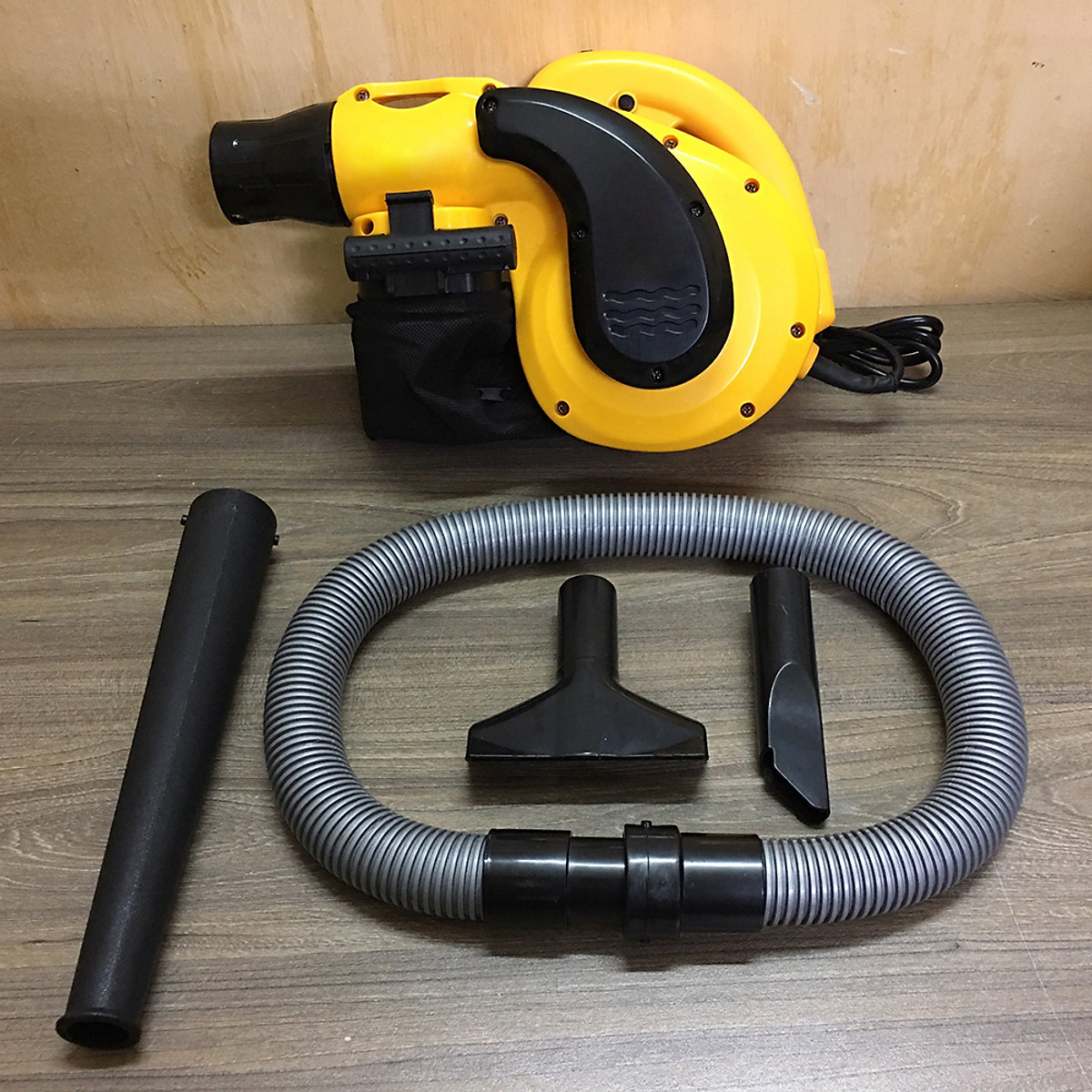 Máy Thổi Hút Bụi  Cầm Tay ABG Công Suất Lớn 1050W Máy Vừa Thổi Vừa Hút Công Nghiệp Đa Năng Ứng Dụng Nhiều Trong Các Xưởng Mộc, Vệ Sinh Máy Móc (GIAO MÀU NGẪU NHIÊN) – Hàng Chính Hãng