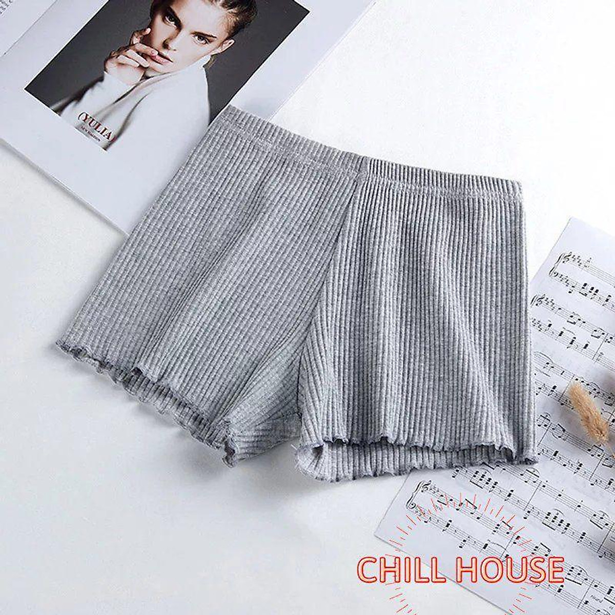 Chụp Ảnh Với Sen Mặc Gì Điểm Danh Outfits Giúp Nàng Sở Hữu Bộ Ảnh Chill #67 Chụp Ảnh Với Sen Mặc Gì Điểm Danh Outfits Giúp Nàng Sở Hữu Bộ Ảnh Chill