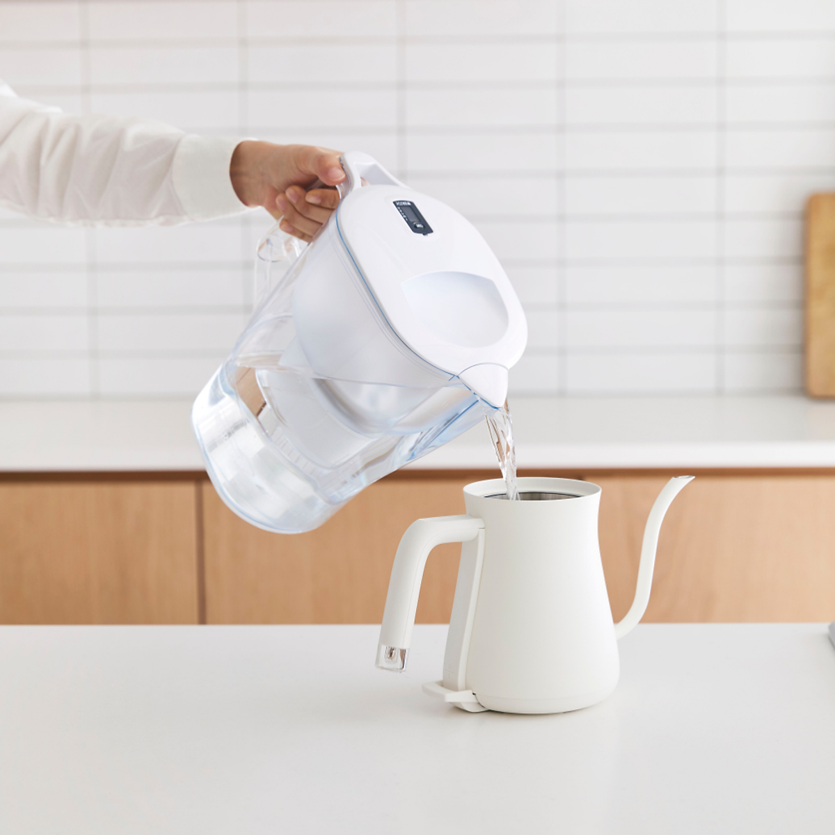 Bình Lọc Nước BRITA Aluna XL White - 3.5L (Kèm Maxtra Pro)