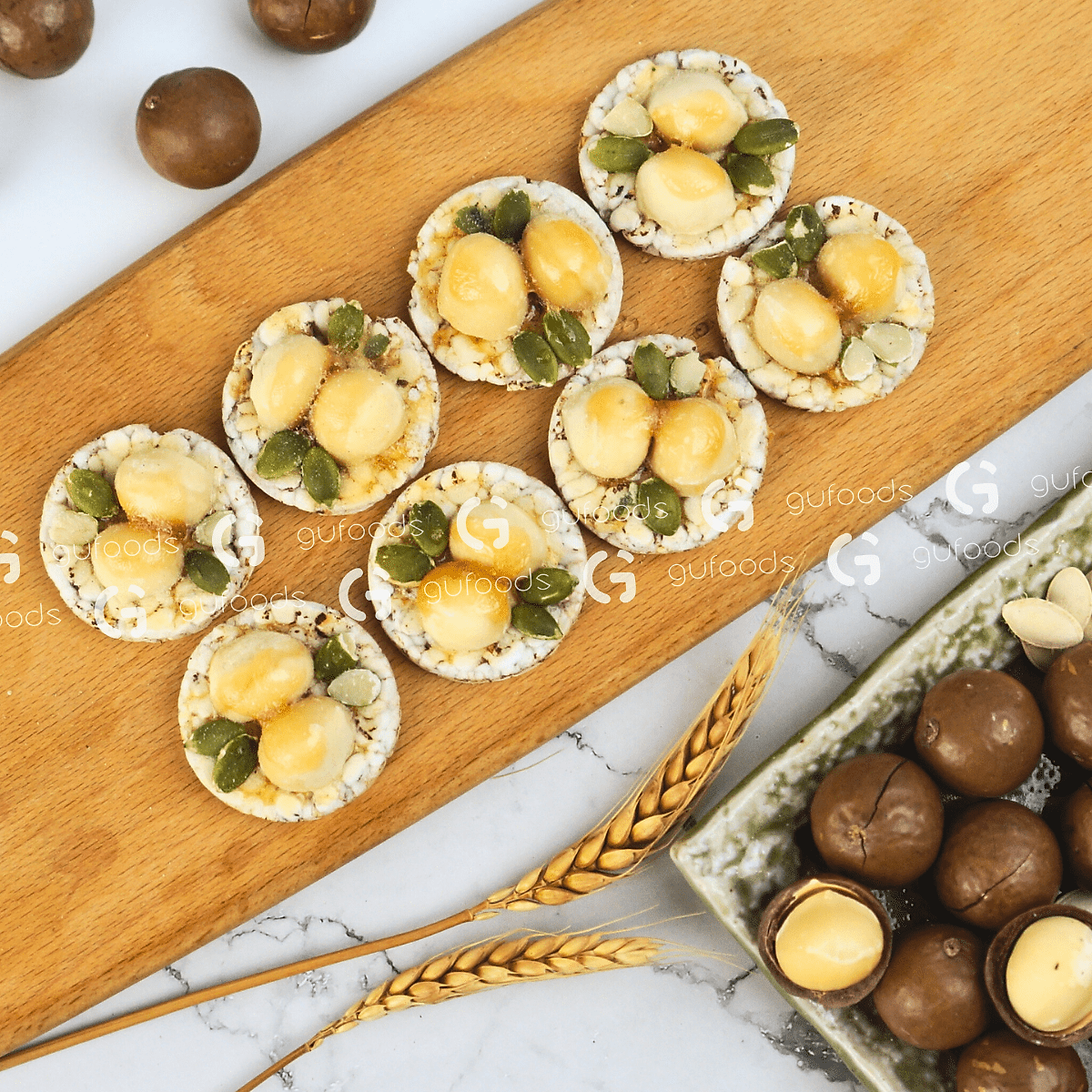 Snack gạo lứt phủ macca GUfoods - Topping siêu hạt, Giòn rụm, Thơm bùi, Giàu dinh dưỡng, Healthy, Eat clean, Thuần chay