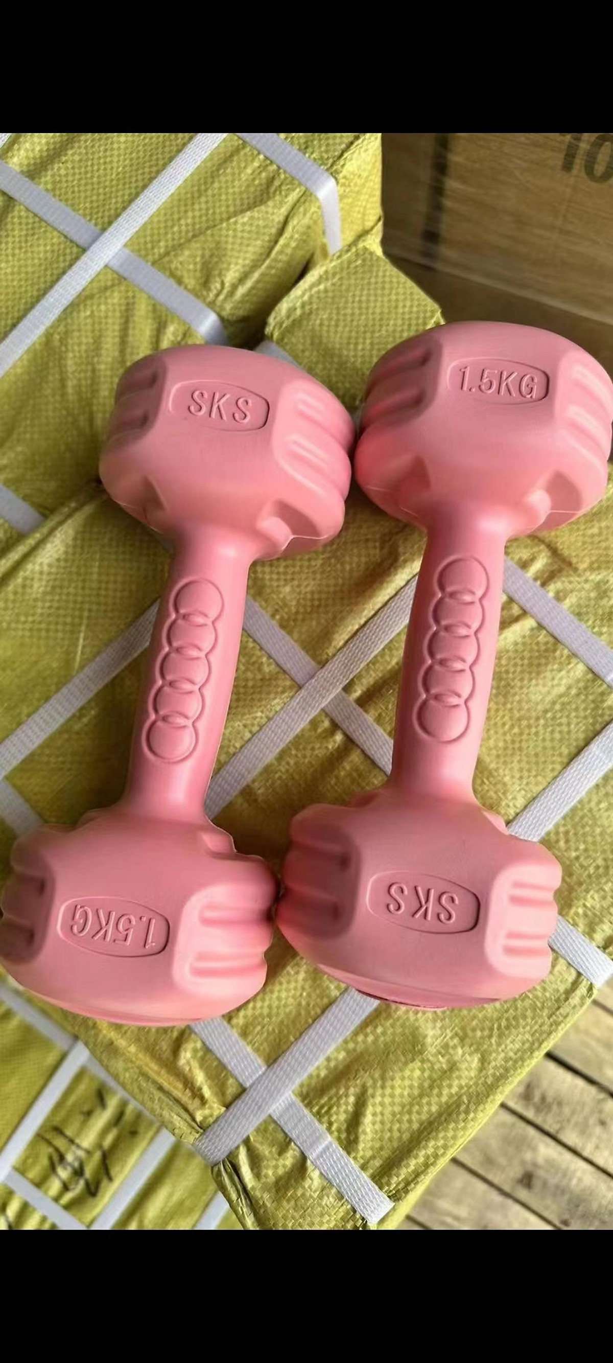 {1 Quả) Tạ Tay 1KG,1.5Kg,2KG,3KG,4Kg,5KG(Vỏ Nhựa Bọc Xi Măng)Dành Cho NAM, Nữ Chuyên Tập Gym Yoga Pilates, Thể Dục Thể thao Tại nhà(Màu NGẪU NHIÊN)