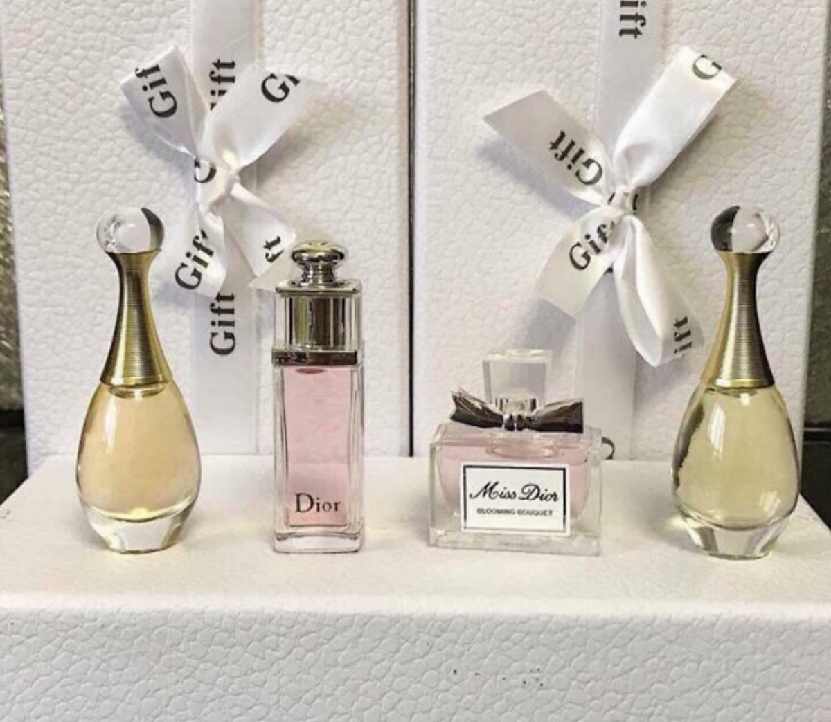 Set Dior Mini 4 Chai Trái Tim Mẫu Mới  Thêm Mùi Hương JOY Mê Hoặc