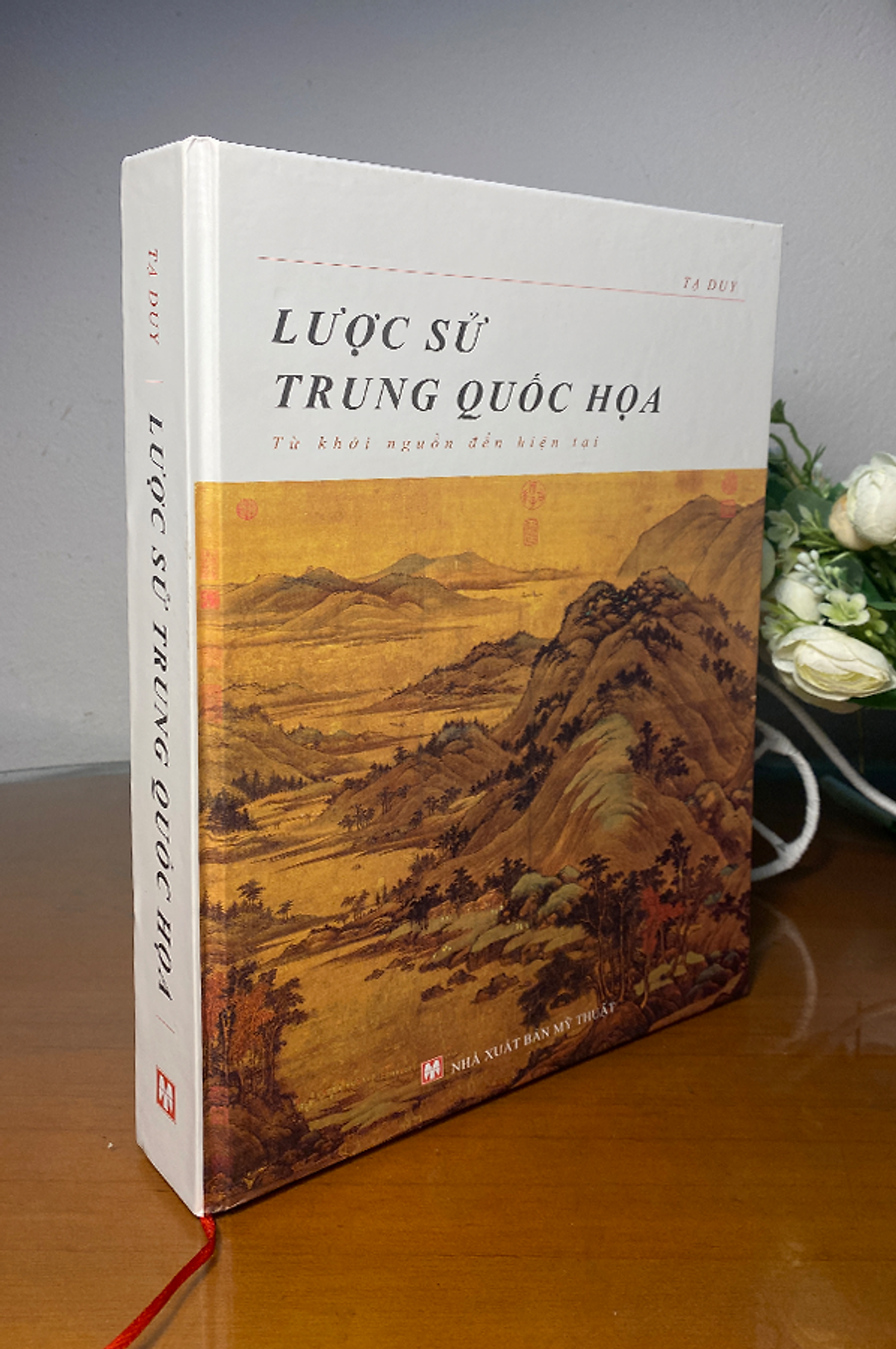 Lược sử Trung Quốc họa - Cuốn sách đồ sộ thể hiện một góc nhìn về nền mỹ thuật Trung Quốc của tác giả Tạ Duy