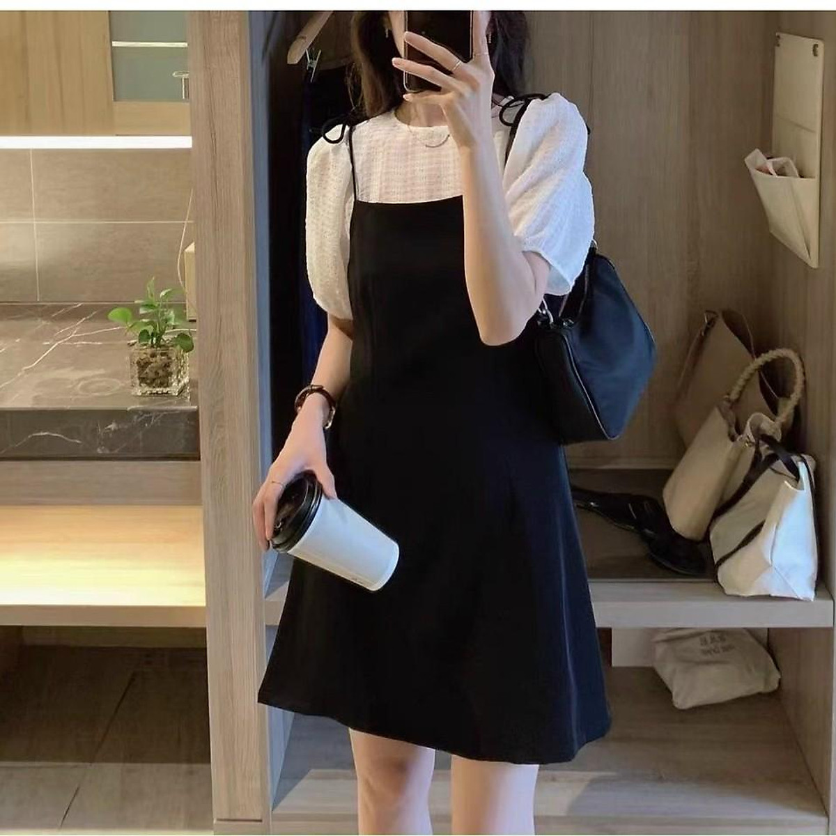 Váy yếm jean  mẫu váy hack tuổi mà nàng không nên bỏ lỡ  IVY moda