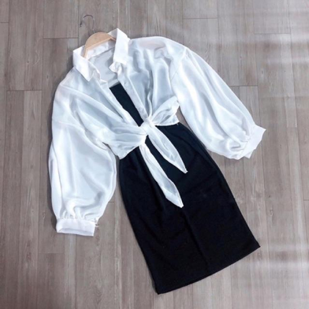 Set áo sơ mi voan mỏng cột nơ eo phối váy body 2 dây thun gân - Set Áo Sơ Mi Voan Mỏng Cột Nơ Eo Phối Váy Body 2 Dây Thun Gân -