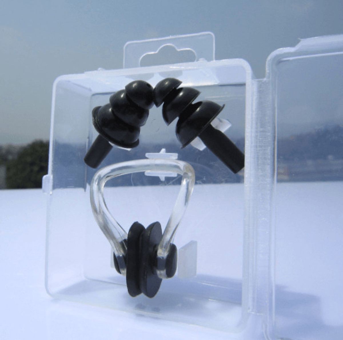 Bộ kit đi bơi bịt tai và bịt mũi chất liệu Silicon cao cấp Yesure ( Giao màu ngẫu nhiên )