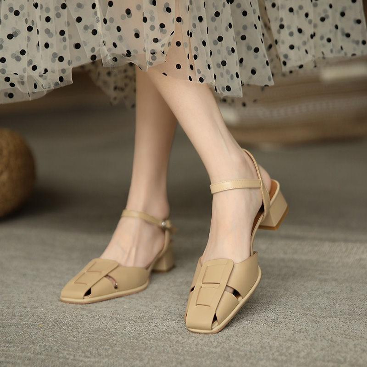Mua 【Quần áo SF】Closed Toe Sandals Women's Sandals Mid Heel Sandals Chunky  Heel Women's Summer Wear Breathable Women's Type Western Style Shoes New  rL7O - Apricot ,36 tại kangsaida1