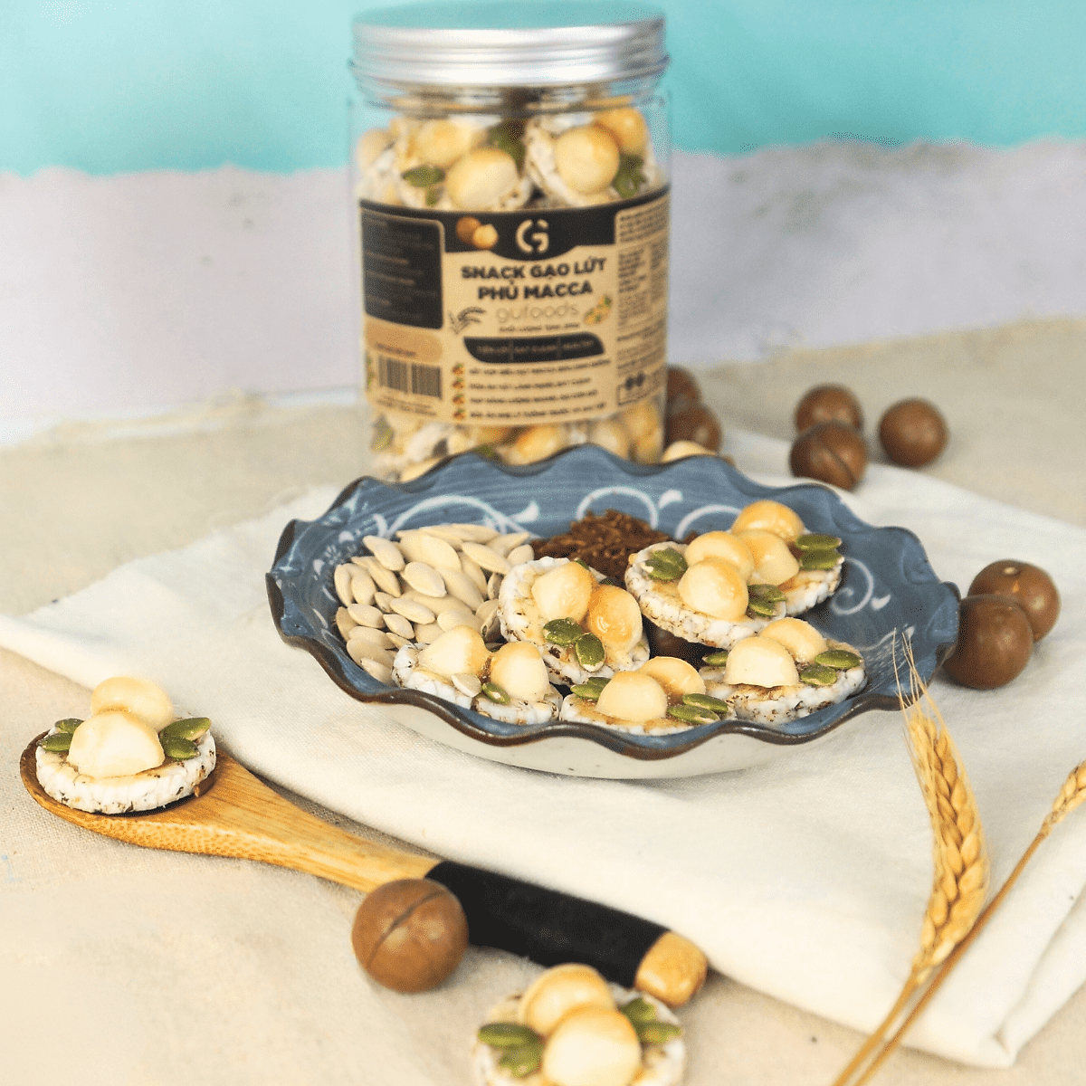 Snack gạo lứt phủ macca GUfoods - Topping siêu hạt, Giòn rụm, Thơm bùi, Giàu dinh dưỡng, Healthy, Eat clean, Thuần chay