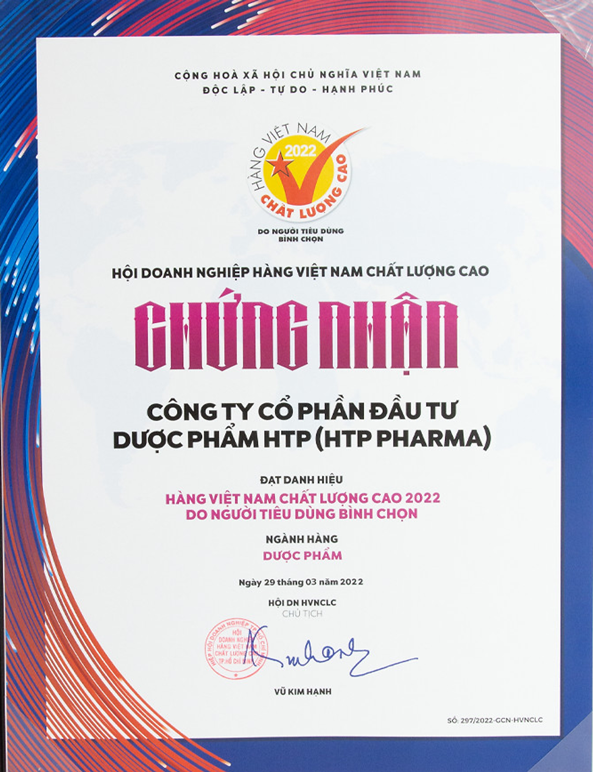 Kem dưỡng da Sắc Ngọc Khang 5 trong 1 ban ngày 30g giúp nuôi dưỡng làn da sáng khỏe, mờ thâm nám ngăn ngừa lão hóa