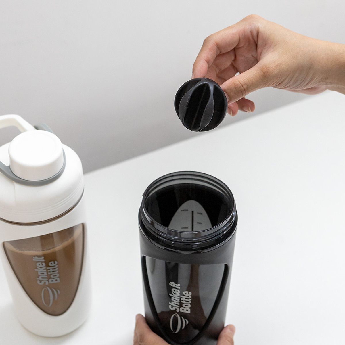 Bình lắc LocknLock Balance Shake It Bottle HAP949 800ml