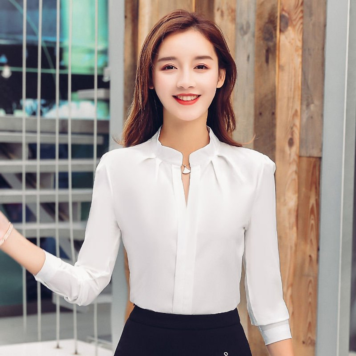 Áo sơ mi lụa cổ đổ