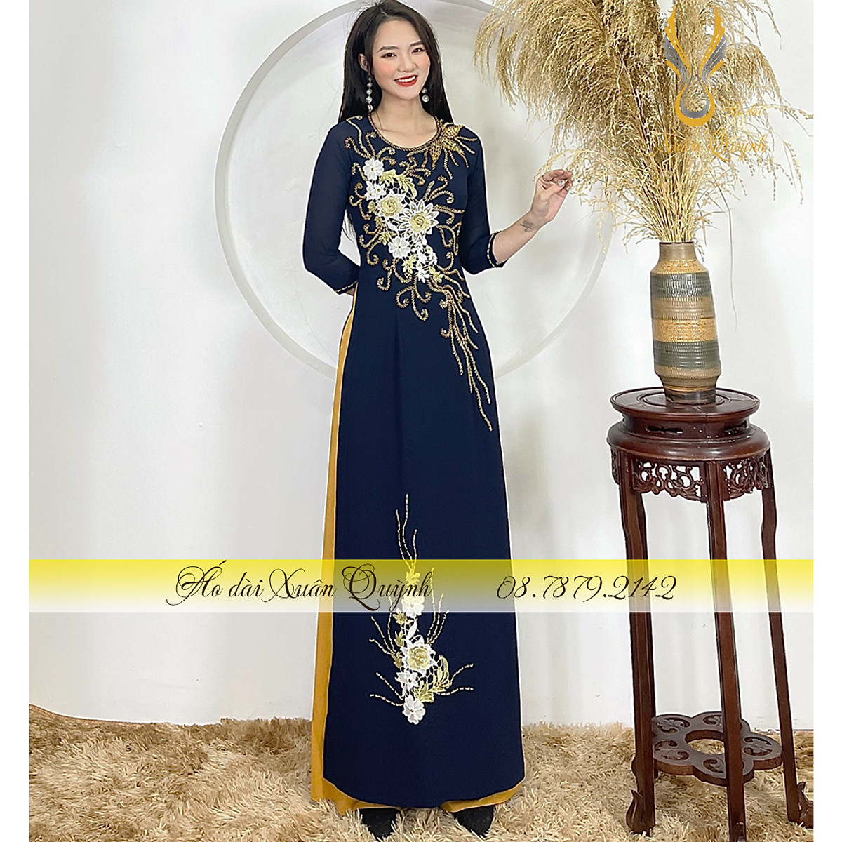 Mua Áo Dài Mẹ Bà Sui Đám Cưới Đính Đá, Hoa Thêu Quý Phái, Sang Trọng 4 Tà M07 Xanh Than - Chỉ mua Áo dài - S tại Shop Áo Dài Xuân Quỳnh Mua Áo Dài Mẹ Bà Sui Đám Cưới Đính Đá, Hoa Thêu Quý Phái, Sang Trọng 4 Tà M07 Xanh Than - Chỉ Mua Áo Dài - S Tại Shop Áo Dài Xuân Quỳnh