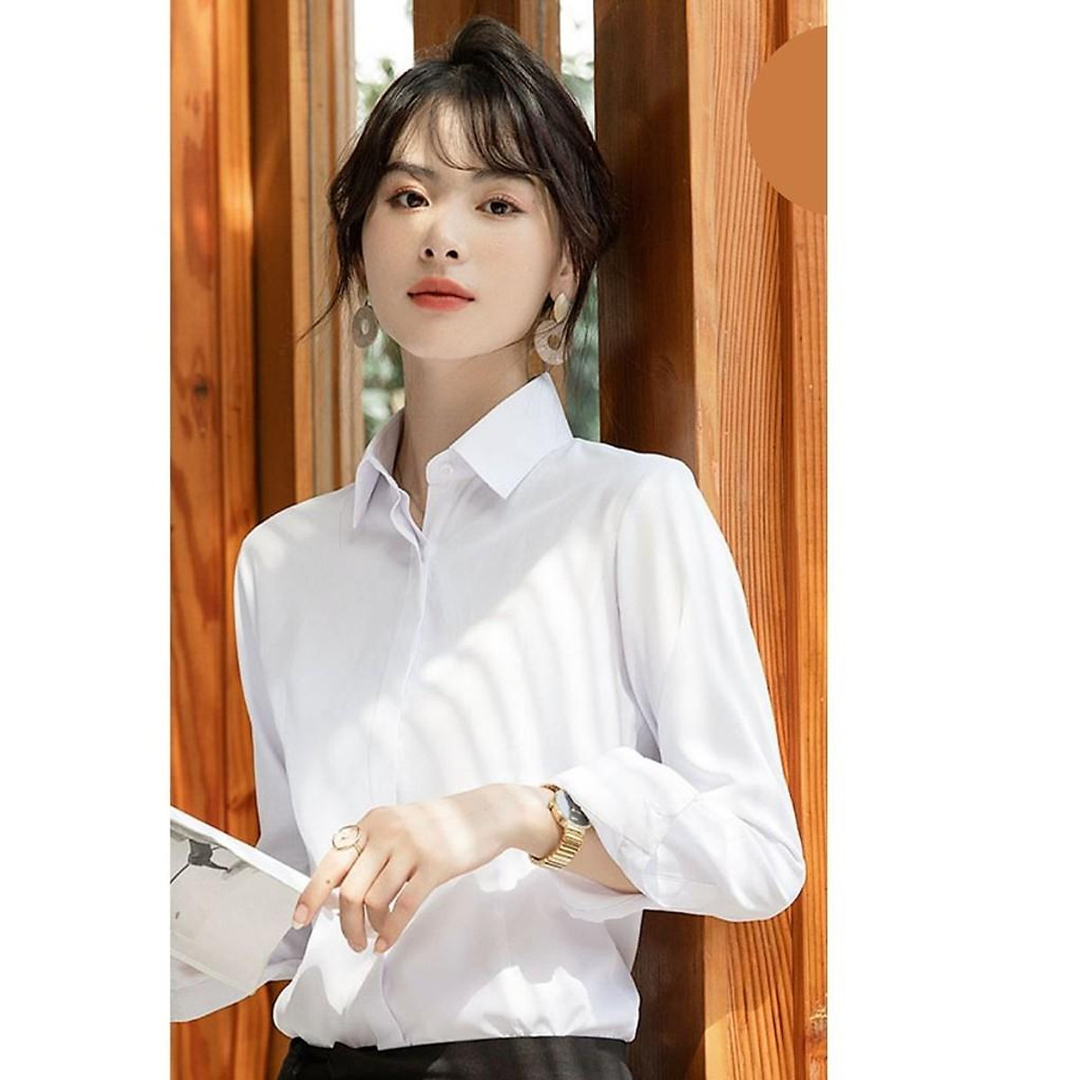 Áo Sơ Mi Thời Trang Công Sở Nữ Dài Tay Màu Trắng Cổ Đức Nẹp Giấu Khuy Trẻ Trung, Thiết Kế Basic Quyên Fashion AA543