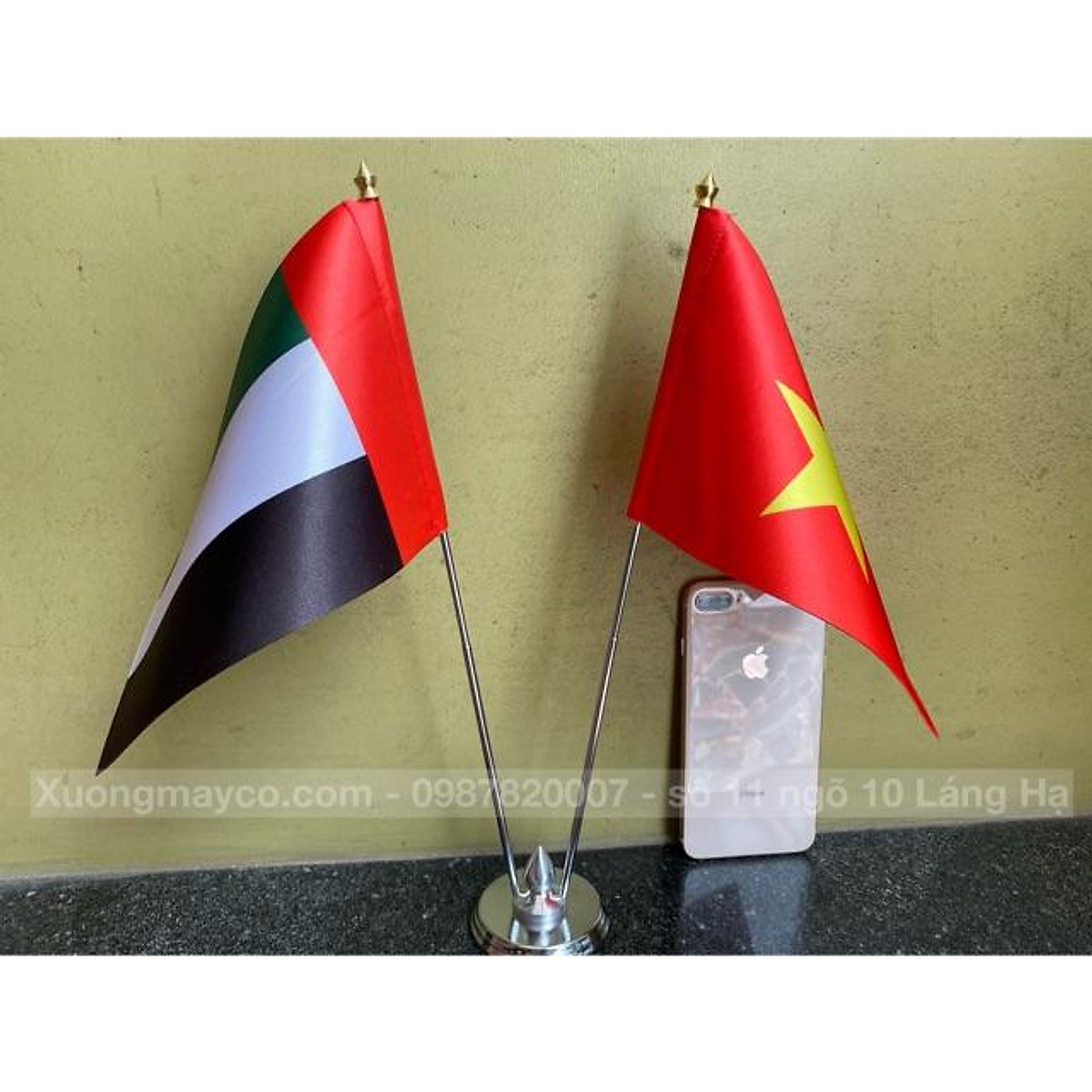 Mua Cờ để bàn Việt Nam - UAE đế đôi inox tại Xưởng may cờ Thành Công