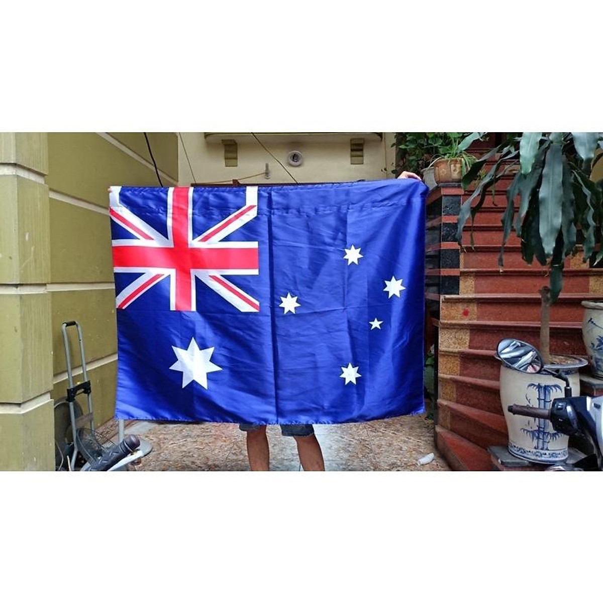 Cờ Úc 3D: Hãy chiêm ngưỡng vẻ đẹp toát lên từ cờ Úc 3D, tạo nên sức hấp dẫn đặc biệt cho bất cứ không gian nào. Với kỹ thuật in ấn chất lượng cao, bộ cờ Úc 3D sẽ mang đến cho bạn trải nghiệm sống động và đầy ấn tượng.