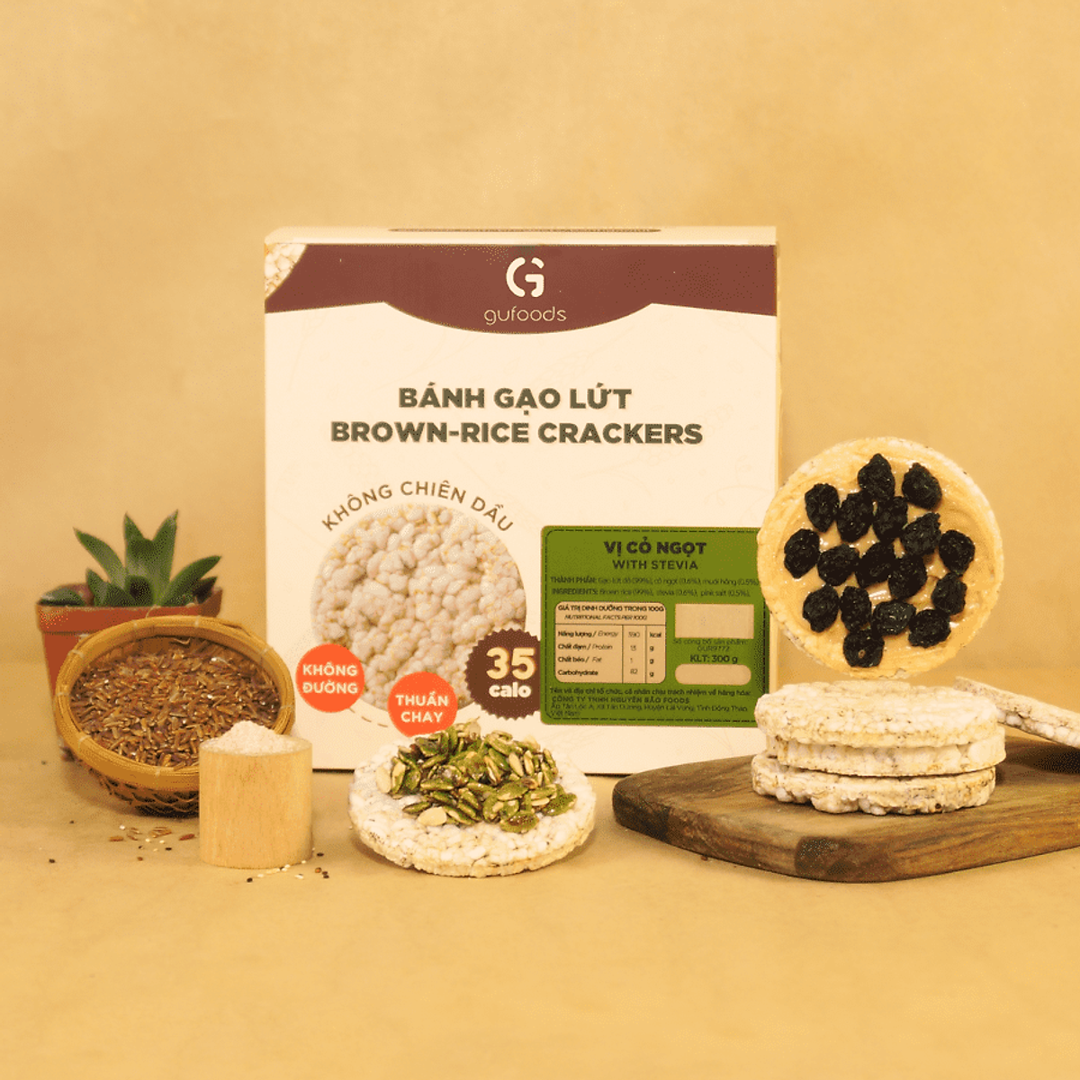 Bánh gạo lứt GUfoods (Hộp 300g=32 bánh) - Không chiên dầu, Không đường, Từ gạo và ngũ cốc nguyên hạt, Lành mạnh, Phù hợp Eat clean, Ăn vặt healthy, Thực dưỡng, Tập gym, Thuần chay, Đa dạng hương vị