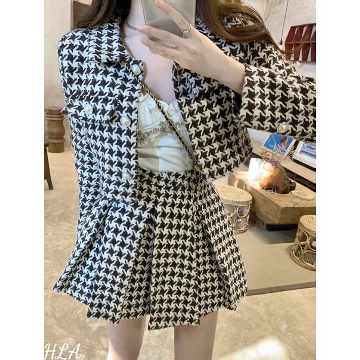 Giảm giá Set áo croptop  chân váy dạ tweed và Set váy chữ A  Áo khoác  dáng ngắn  BeeCost