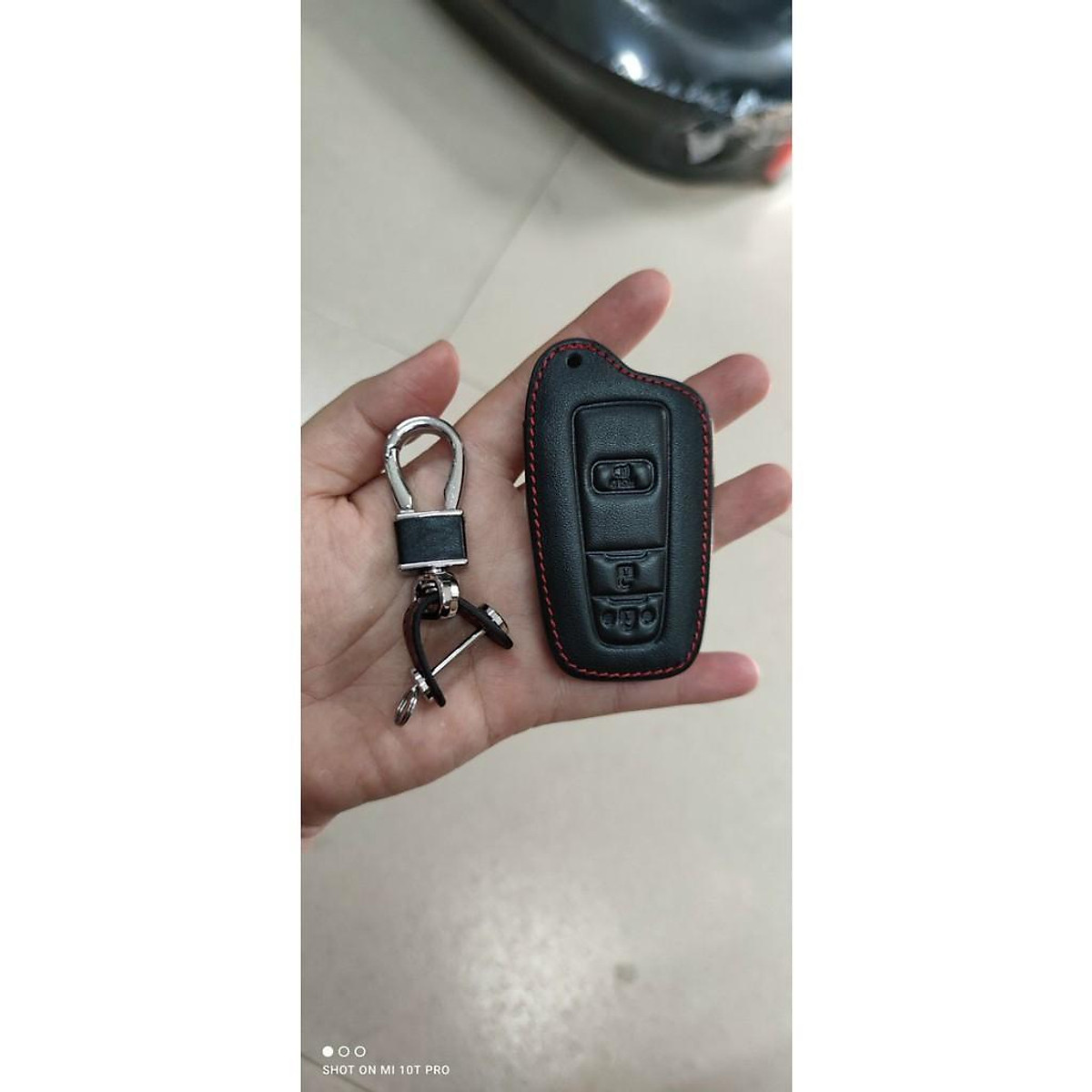 Bao da, ốp móc chìa khóa dành cho TOYOTA Corolla Cross cam kết da thật siêu bền, có logo kim loại nổi