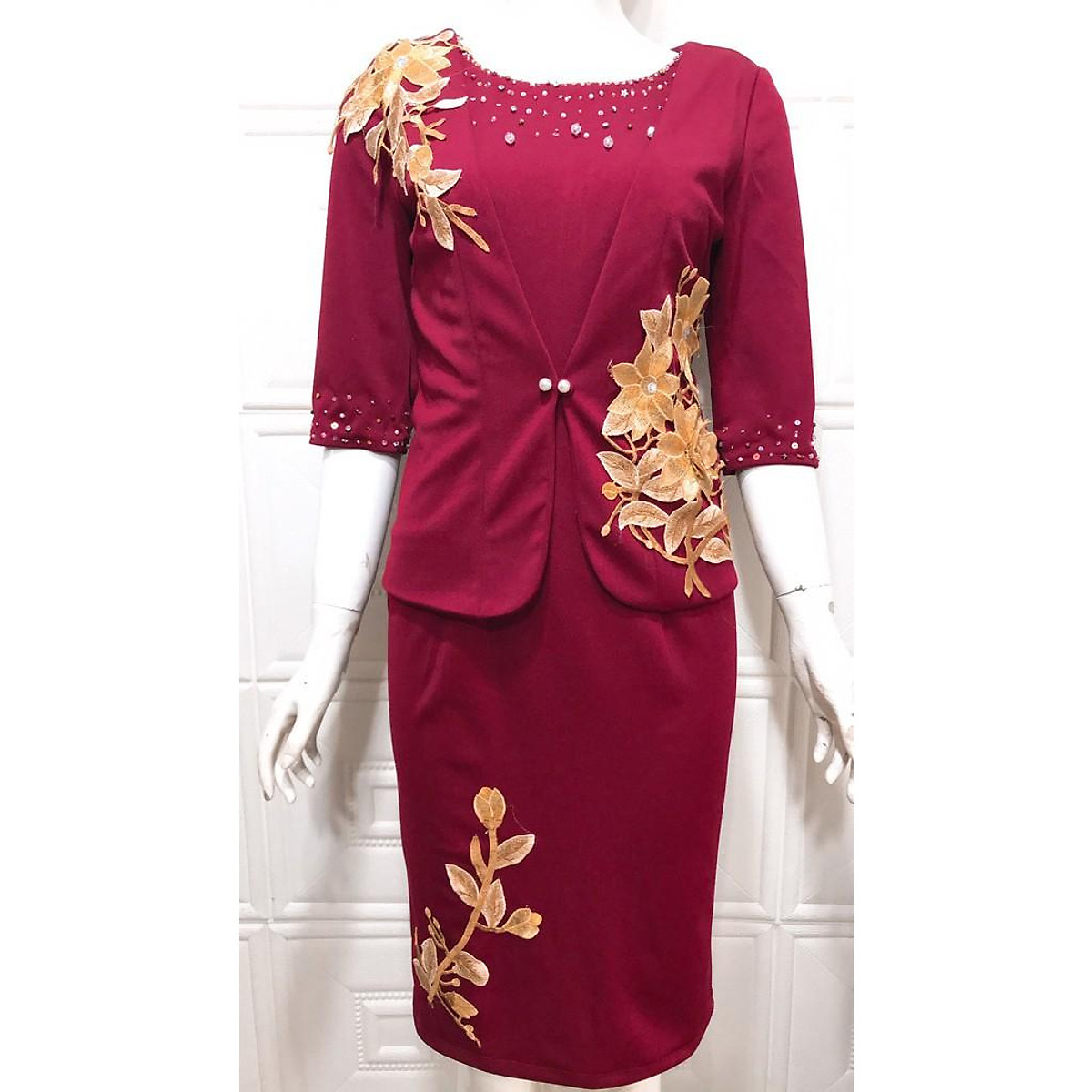 Đồ bộ vest nữ trung niên phong cách đẹp nhất hiện nay