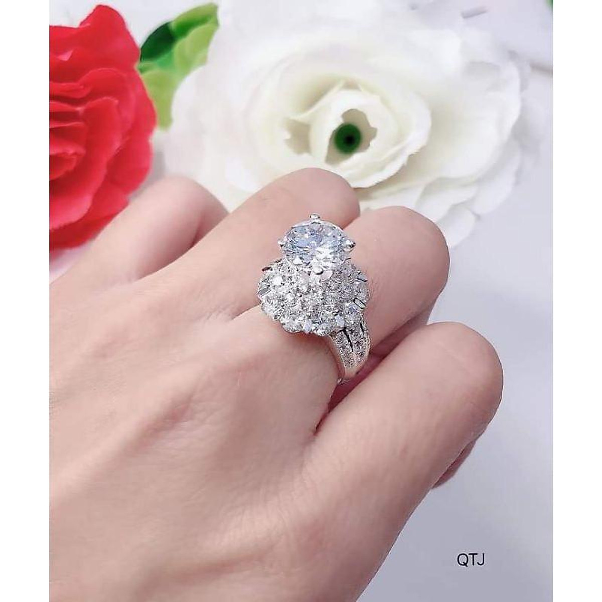 Nhẫn bạc ý đá cao sáng đẹp như Kim cương,thiết kế Sang chảnh hiện đại,