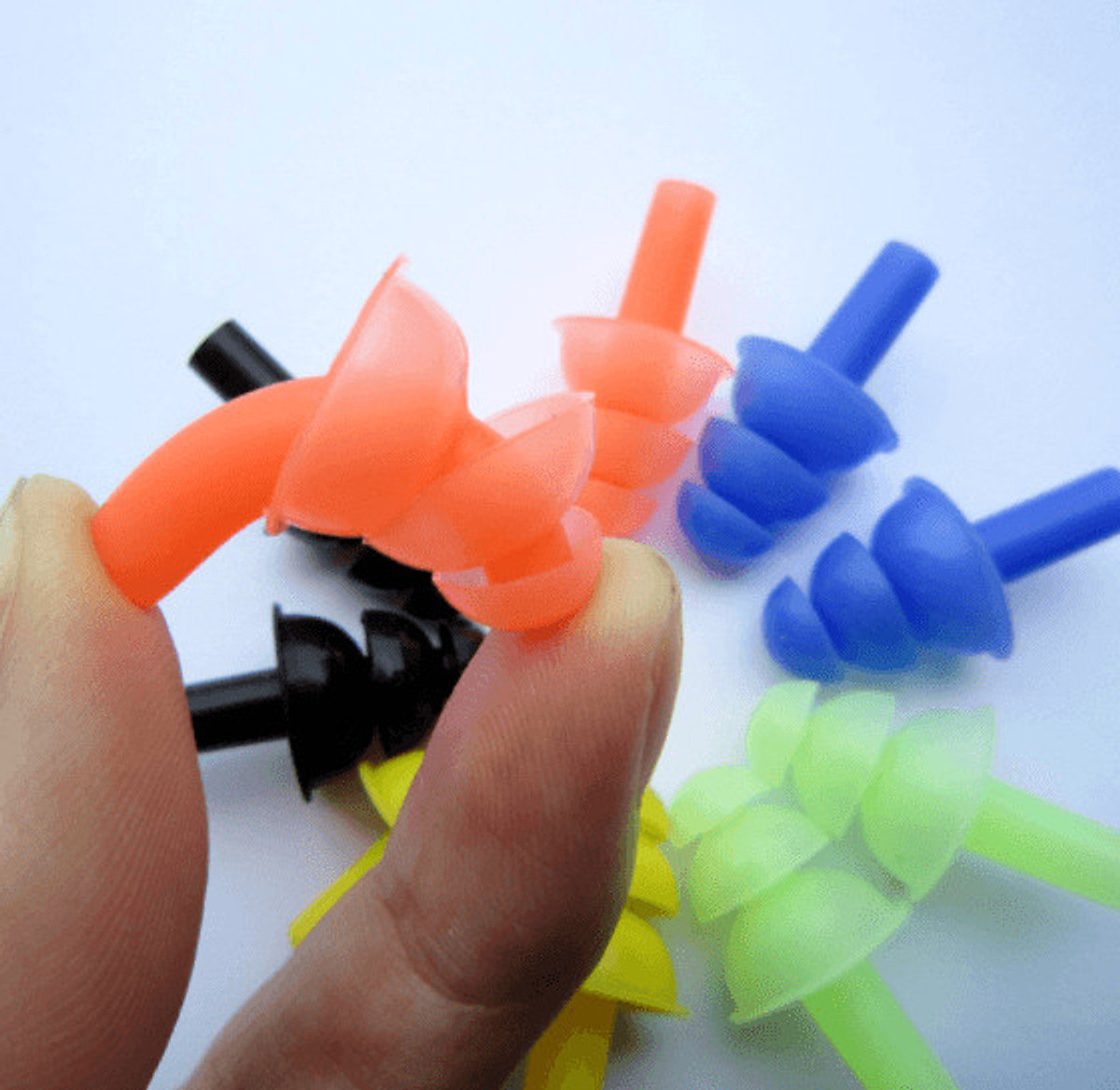 Bộ kit đi bơi bịt tai và bịt mũi chất liệu Silicon cao cấp Yesure ( Giao màu ngẫu nhiên )