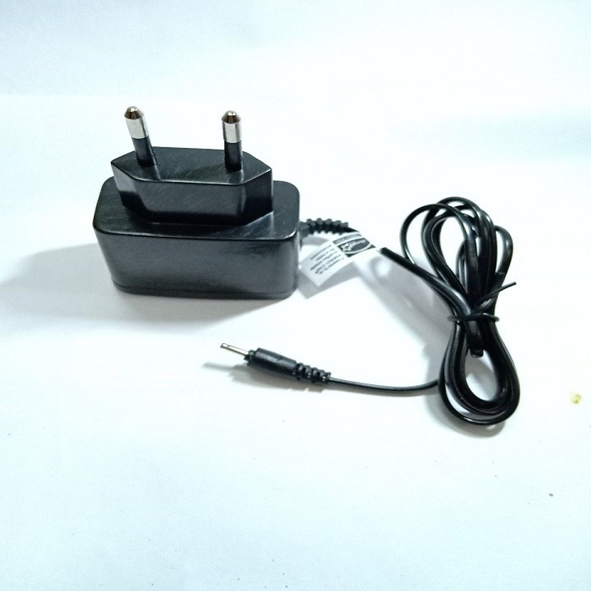 Adapter sạc chuôi nhỏ cho điện thoại Nokia | Tiki